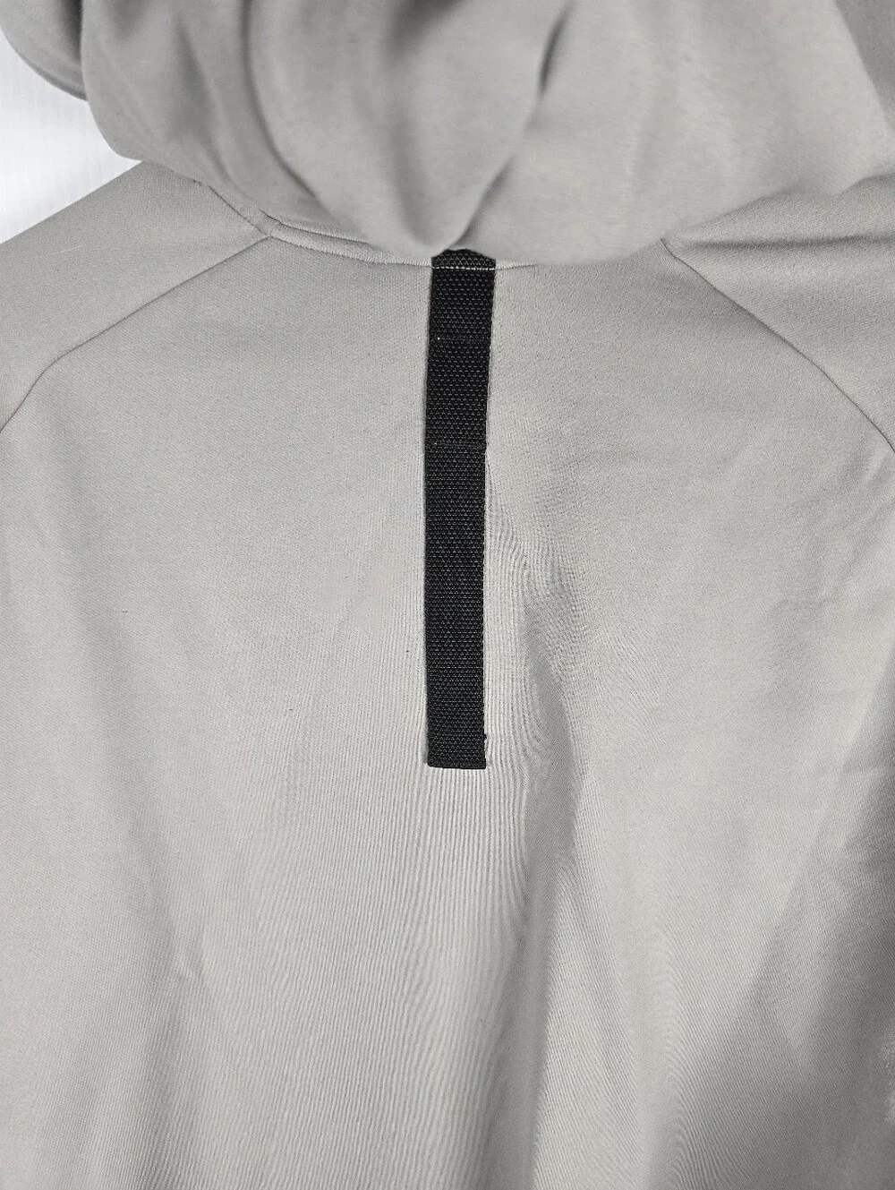 Lululemon Men's Light Gray Pullover Hoodie Size Large Zippered Pockets
